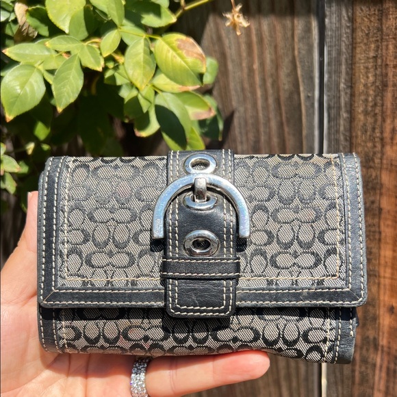Vintage Coach Black  Signature Monogram CC Canvas with leather trim.❤️ - Picture 1 of 17